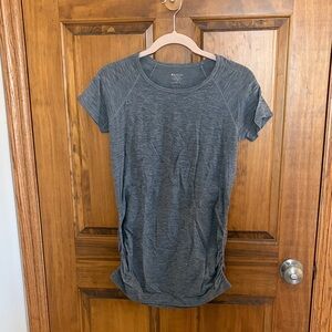 Athleta Gray Short Sleeve Women's Maternity Tee